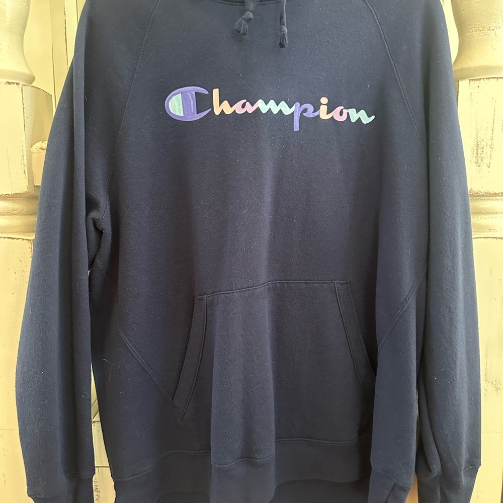 Champion Men's Dark Blue Sweatshirt with Multicolor Logo